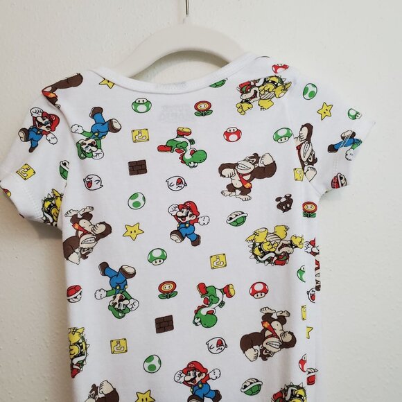 Super Mario Nintendo all-over-print baby onesie - Picture 6 of 9